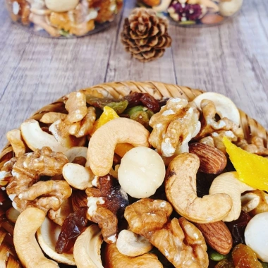 Granola Siêu Hạt Không Yến Mạch 500g - Giòn Thơm, Giàu Dinh Dưỡng, Giảm Cân