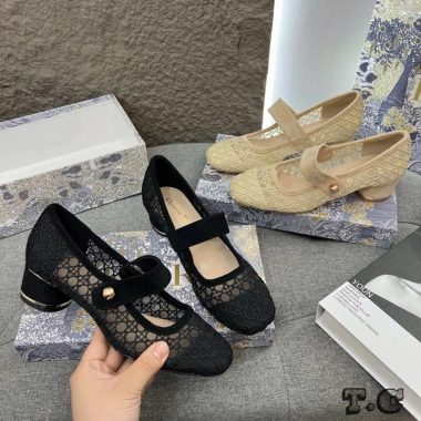 Guốc lưới chất nhung siêu nhẹ, thoáng mát, giảm giá tới 22% chỉ 520.000₫