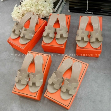 Guốc Nữ Thời Trang Super Cao Cấp Ful Box Da Xịn – Giá Ưu Đãi 419,000₫ 5