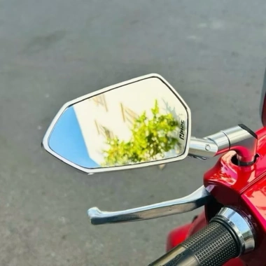 Gương H2C V1 V2 chính hãng lắp cho Honda Yamaha Vespa gương trái giá 245.000₫ 8 Gương H2C V1 V2 chính hãng lắp cho Honda Yamaha Vespa gương trái giá 245.000₫ 8