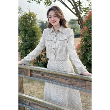 HALE S640 Áo khoác + Chân váy dạ dáng A dài tay gập công sở hiện đại - 649.000đ
