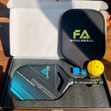 Hàng Cao Cấp Vợt Pickleball Jusain 14mm Carbon Nhám Ép Nóng - Kiểm soát tốt, xoáy mạnh, giá ưu đãi 1.000.000 VND 3 Hàng Cao Cấp Vợt Pickleball Jusain 14mm Carbon Nhám Ép Nóng - Kiểm soát tốt, xoáy mạnh, giá ưu đãi 1.000.000 VND 3