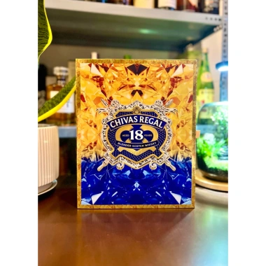 Hàng Công Ty CV 18 700ml - Mẫu mới 2.026, hộp + túi, giảm giá 1.950.000 VND