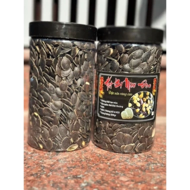 Hạt bí mèo đen rang củi thơm ngon 500gr - Hộp chắc, giảm giá Tết 2.025