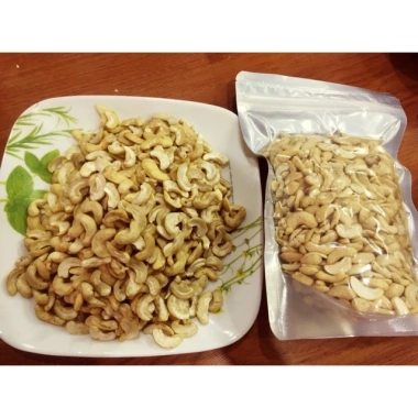 Hạt điều bể vỡ rang muối loại to 1kg - Giá ưu đãi 90.000₫ (giá gốc 116.100₫)
