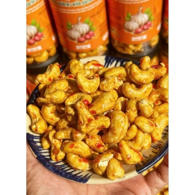 Hạt điều rang tỏi ớt 400gr - Giòn tan, vị cay đậm, giảm giá 139k, mua ngay 6 Hạt điều rang tỏi ớt 400gr - Giòn tan, vị cay đậm, giảm giá 139k, mua ngay 6