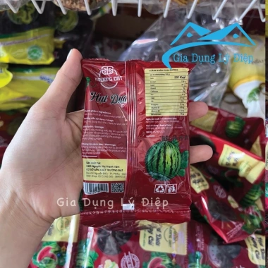 Hạt dưa rang củi sạch TRƯỜNG ĐẠT ngon đặc biệt túi đỏ 50g - Giá chỉ 17.000đ