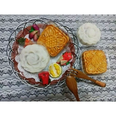Hạt dưa tách vỏ gói nhỏ 50g-100g, giá chỉ 18.000₫, giảm 20% - vị giòn thơm, tiện lợi