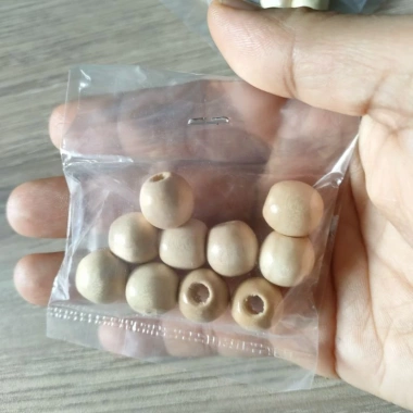 Hạt Gỗ Tròn Trang Trí Túi Tỏi và Vòng Lục Lạc - Gói 10 Hạt, Giá Ưu Đãi 10.000₫ 5 Hạt Gỗ Tròn Trang Trí Túi Tỏi và Vòng Lục Lạc - Gói 10 Hạt, Giá Ưu Đãi 10.000₫ 5