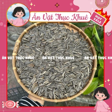Hạt hướng dương đen rang sẵn – Giòn bùi thơm ngon, ăn vặt Tết, chỉ 32.000 VND (giá gốc 38.400 VND)