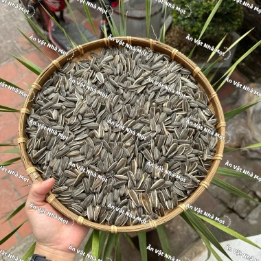 Hạt Hướng Dương Mỹ Vị 1KG Sạch Organic Đậm Đà Giòn Tan Giá Chỉ 108.000 VNĐ 4