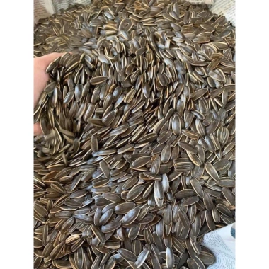Hạt hướng dương rang củi Điện Biên - Giòn tan, thơm ngon, chỉ 77.000₫ (giảm từ 98.560₫)