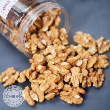 Hạt Óc Chó Vàng Tươi nhập khẩu Mỹ – Dùng làm sữa hạt, ăn vặt, bánh – 150g/300g – 75.000₫