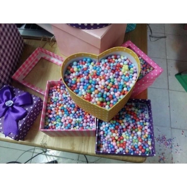 Hạt Xốp Màu Bỏ Hộp Quà - Giá chỉ 9.000đ, Giảm tới 20%, Thêm Niềm Vui cho Lễ Hội 3 Hạt Xốp Màu Bỏ Hộp Quà - Giá chỉ 9.000đ, Giảm tới 20%, Thêm Niềm Vui cho Lễ Hội 3
