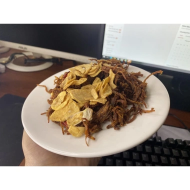 Heo khô cháy tỏi KingFood 500g túi zip - Giảm giá 20% - Vị ngon, giòn tan 7