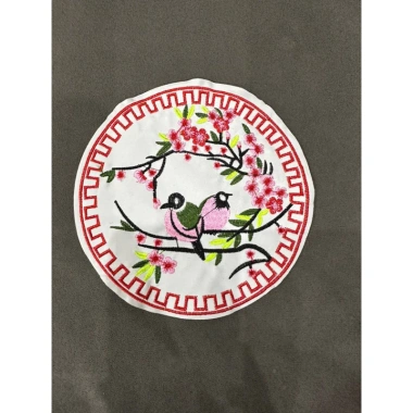 Hình thêu gắn áo dài 15cm có keo ủi - Đồ trang trí sang trọng, giá ưu đãi 15.000 VND 2