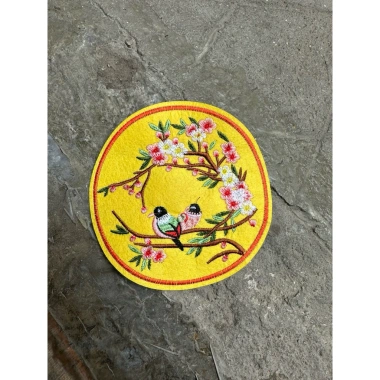 Hình thêu gắn áo dài 15cm có keo ủi - Đồ trang trí sang trọng, giá ưu đãi 15.000 VND 3