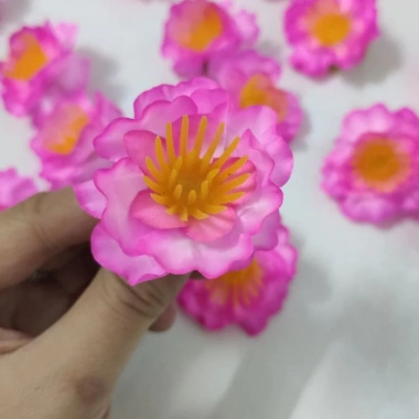 Hoa Mai Đào Giả Trang Trí Tết - Túi 30 Bông cùng Kẽm, Giá 19.900 VN98 Flowers 7