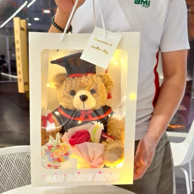HoảTốcHCM Gấu bông tốt nghiệp 30cm Teddy cử nhân dễ thương, quà tặng thiệp, chỉ 44.900₫ 5 HoảTốcHCM Gấu bông tốt nghiệp 30cm Teddy cử nhân dễ thương, quà tặng thiệp, chỉ 44.900₫ 5