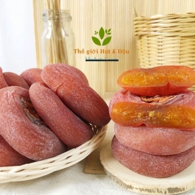Hồng Sấy Dẻo Nguyên Trái 500g - Hồng Chén Đậm Đà, Giá 95k Giảm Sốc 2 Hồng Sấy Dẻo Nguyên Trái 500g - Hồng Chén Đậm Đà, Giá 95k Giảm Sốc 2