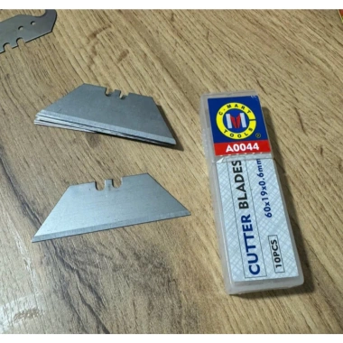 Hộp 10 lưỡi dao đa năng 2 đầu 60x19x0.6mm A44 - C-MART, chỉ 19.000 VND 9 Hộp 10 lưỡi dao đa năng 2 đầu 60x19x0.6mm A44 - C-MART, chỉ 19.000 VND 9
