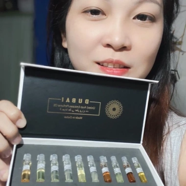 Hộp 10 ống tinh dầu nước hoa Dubai - Hương sang trọng, giảm giá ưu đãi 260.000đ 2