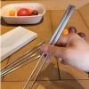 Hộp 5 đôi đũa inox 316L Chockmen mài mờ đầu vuông, chống trơn trượt, giá ưu đãi 195.000₫ 3