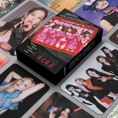 Hộp 55 ảnh thẻ LOMO I-DLE I Feel Me I Never Die – Giá 44.000, in chữ độc đáo