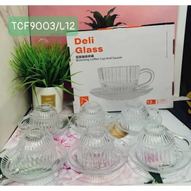 Hộp 6 ly thủy tinh kẻ sọc + 6 đĩa kê cốc chịu nhiệt 240ml - Giá ưu đãi 155.000 VND