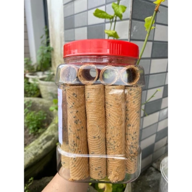 Hộp bánh cuộn truyền thống ngày Tết - Hương vị cổ truyền, giảm giá chỉ 70.000đ