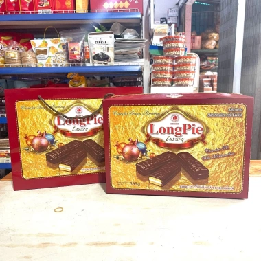 Hộp bánh Tết bánh mềm phủ socola Long Pie - Tặng túi xách Haihaco, chỉ 69.000₫ 8 Hộp bánh Tết bánh mềm phủ socola Long Pie - Tặng túi xách Haihaco, chỉ 69.000₫ 8