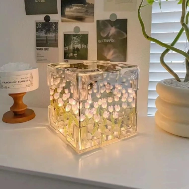 Hộp Đèn Hoa Tulip Handmade Đa Năng Gương Soi Trang Trí Nội Thất Giá 62.000 VND