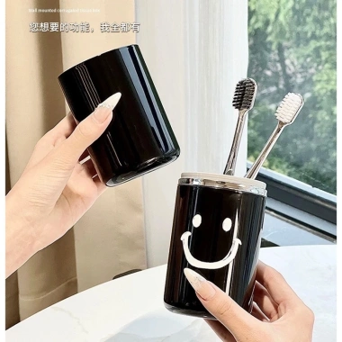 Hộp Đựng Bàn Chải & Kem Đánh Răng Du Lịch Hình Mặt Cười NMS - Giá 42.000 VNĐ