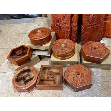 Hộp đựng bánh kẹo tròn đồng gỗ hương Đồ Gỗ Mạnh Nam - Giảm giá 490.000₫