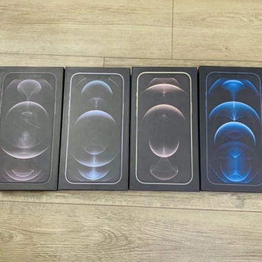 Hộp Đựng Điện Thoại iPhone 12 Pro & 12 Pro Max đẹp, giá 89.000₫, dùng để trưng bày 3