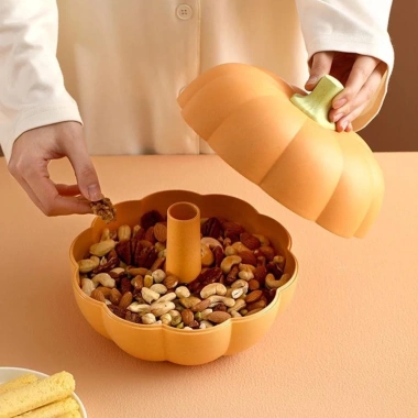 Hộp đựng đồ ăn nhẹ bí ngô, khay kẹo 2 lớp chống bụi, xoay 360°, xếp chồng – 57.200₫ 3