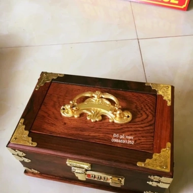 Hộp đựng đồ trang điểm Go Cam sang trọng, bảo quản an toàn, giảm giá 450k 5 Hộp đựng đồ trang điểm Go Cam sang trọng, bảo quản an toàn, giảm giá 450k 5