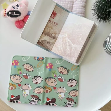 Hộp đựng hộ chiếu Shinchan hoạt hình dễ thương và túi tài liệu du lịch chỉ 81.648₫