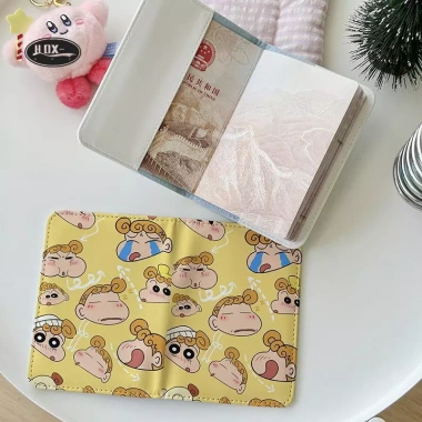 Hộp đựng hộ chiếu Shinchan hoạt hình dễ thương và túi tài liệu du lịch chỉ 81.648₫