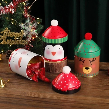 Hộp đựng kẹo Giáng sinh DARON thiếc – Mũ Noel, Người tuyết, Chim cánh cụt – Bánh quy 108.900₫