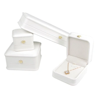 Hộp Đựng Nhẫn Cầu Hôn Da PU Trắng Sang Trọng Đẳng Cấp Quý Phái Dobi H5