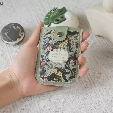 Hộp đựng thẻ kéo ra NS đáng yêu, di động, nhiều khe cắm thẻ ID và xe buýt nữ