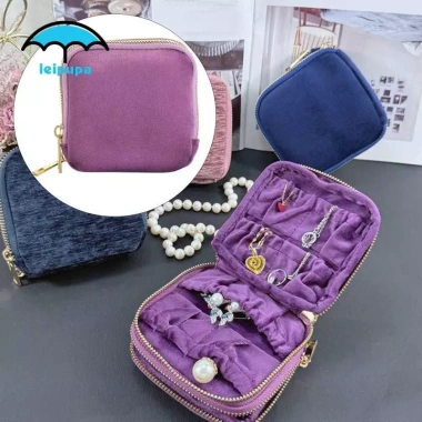 Hộp đựng trang sức 2 lớp dây kéo thanh lịch cho nhẫn, dây chuyền, vòng tay 262.900₫ 2