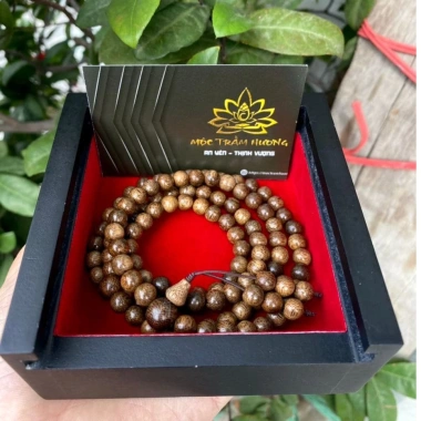 Hộp Gỗ Đen Cao Cấp Mộc Trầm Hương Đựng Vòng Đồ Phong Thủy Chắc Chắn 10x10x3cm MTH 6