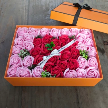 Hộp Hoa Hồng Sáp HH04 kèm Túi Thiệp - Decor Kim Vinh, Quà Tặng 8/3, Sinh Nhật, Valentine, Giá ưu đãi 355.000 VND
