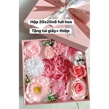 Hộp hoa kích thước lớn 20x20x8, tặng túi giấy và thiệp, giá ưu đãi 139.000đ 7