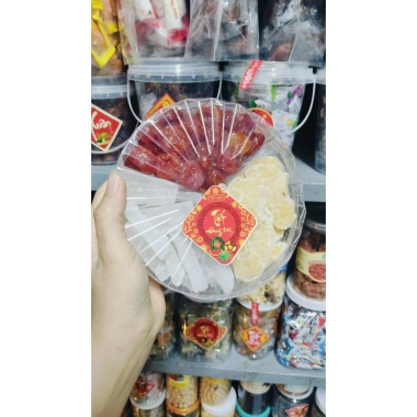 Hộp Mứt Kim Cương Tết - Mứt Bí, Gừng, Cà Ngọt Lành, Giá Ưu Đãi 85.000 VNĐ