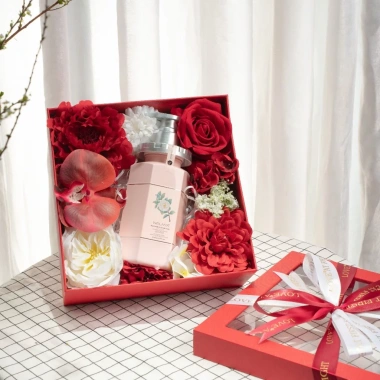 Hộp Nắp Mika Hoa Lụa Rỗng Giữa 23x23cm - Đựng Quà Tặng Mỹ Phẩm, Giá Ưu Đãi 185.000