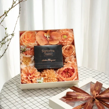 Hộp Nắp Mika Hoa Lụa Rỗng Giữa 23x23cm - Đựng Quà Tặng Mỹ Phẩm, Giá Ưu Đãi 185.000