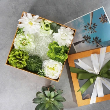 Hộp Nắp Mika Hoa Lụa Rỗng Giữa 23x23cm - Đựng Quà Tặng Mỹ Phẩm, Giá Ưu Đãi 185.000